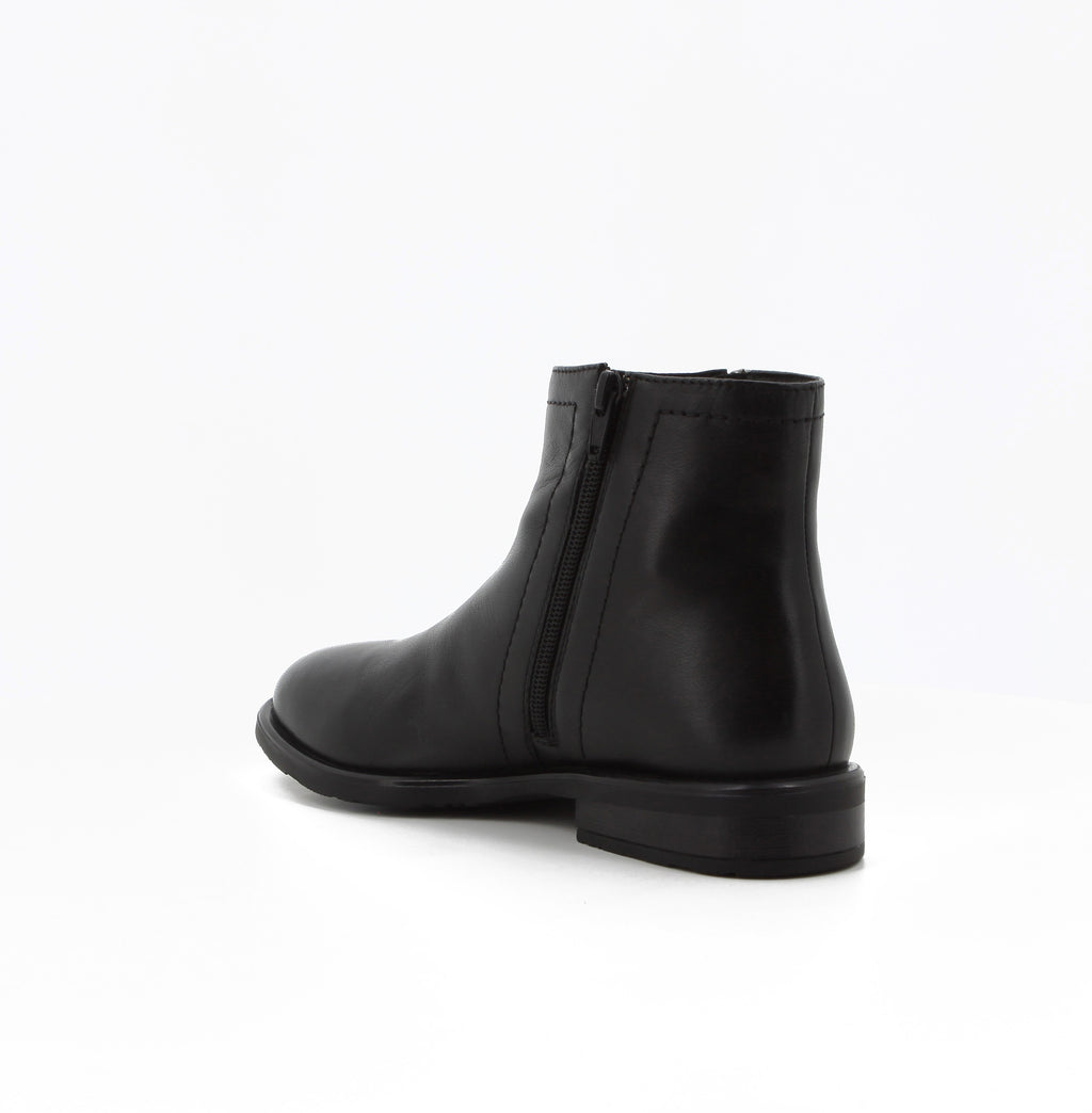 Hush Puppies Women's Valerie Zip Ankle Boots